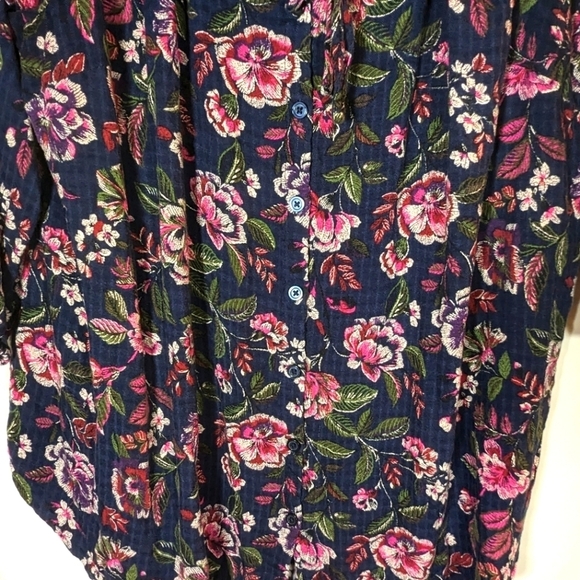 Torrid Crinkle Gauze Cold Shoulder Tie-Front Top Blue With Floral Print Size 2 - Picture 7 of 12